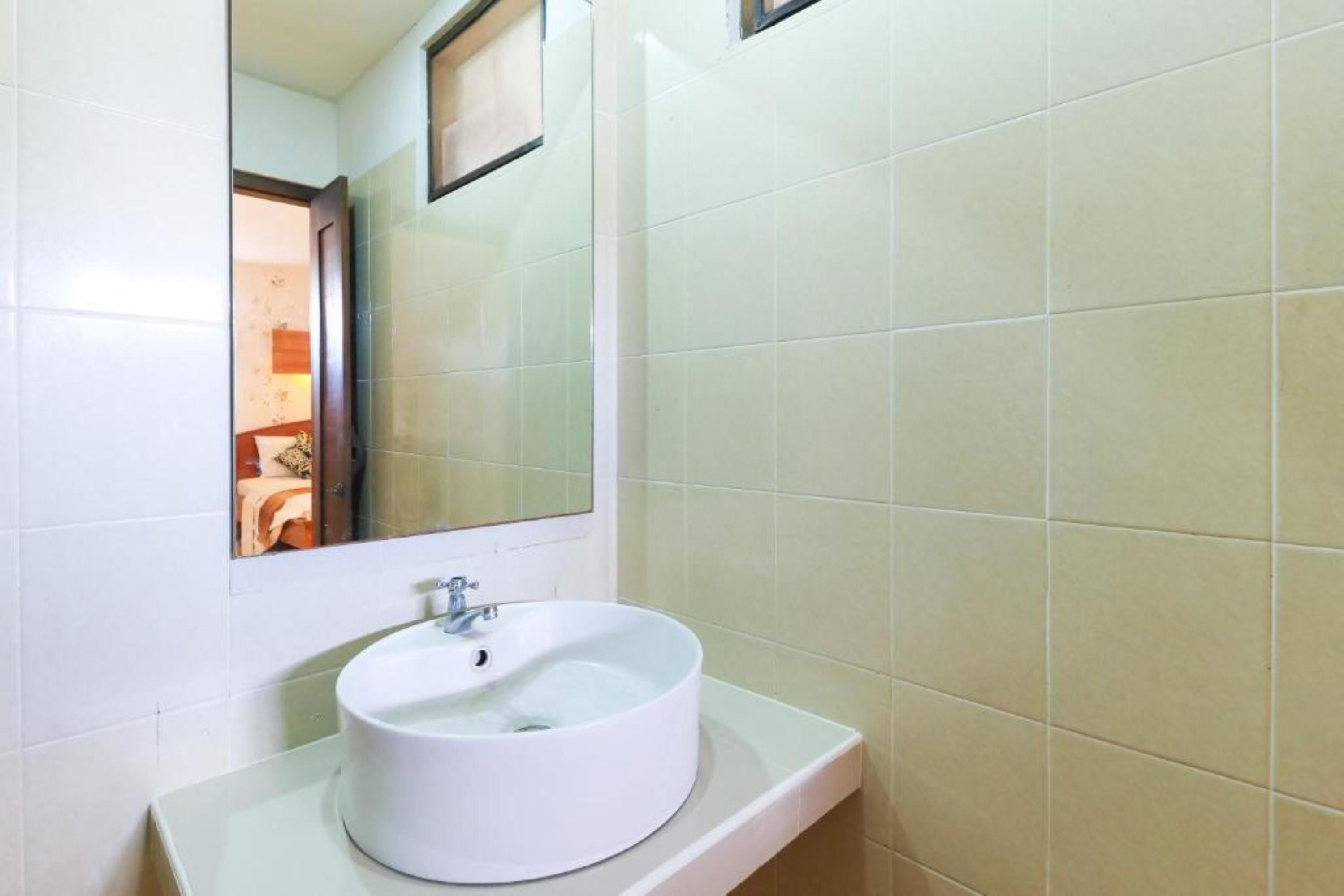 Ayu Lili Garden Hotel Kuta Кута Экстерьер фото