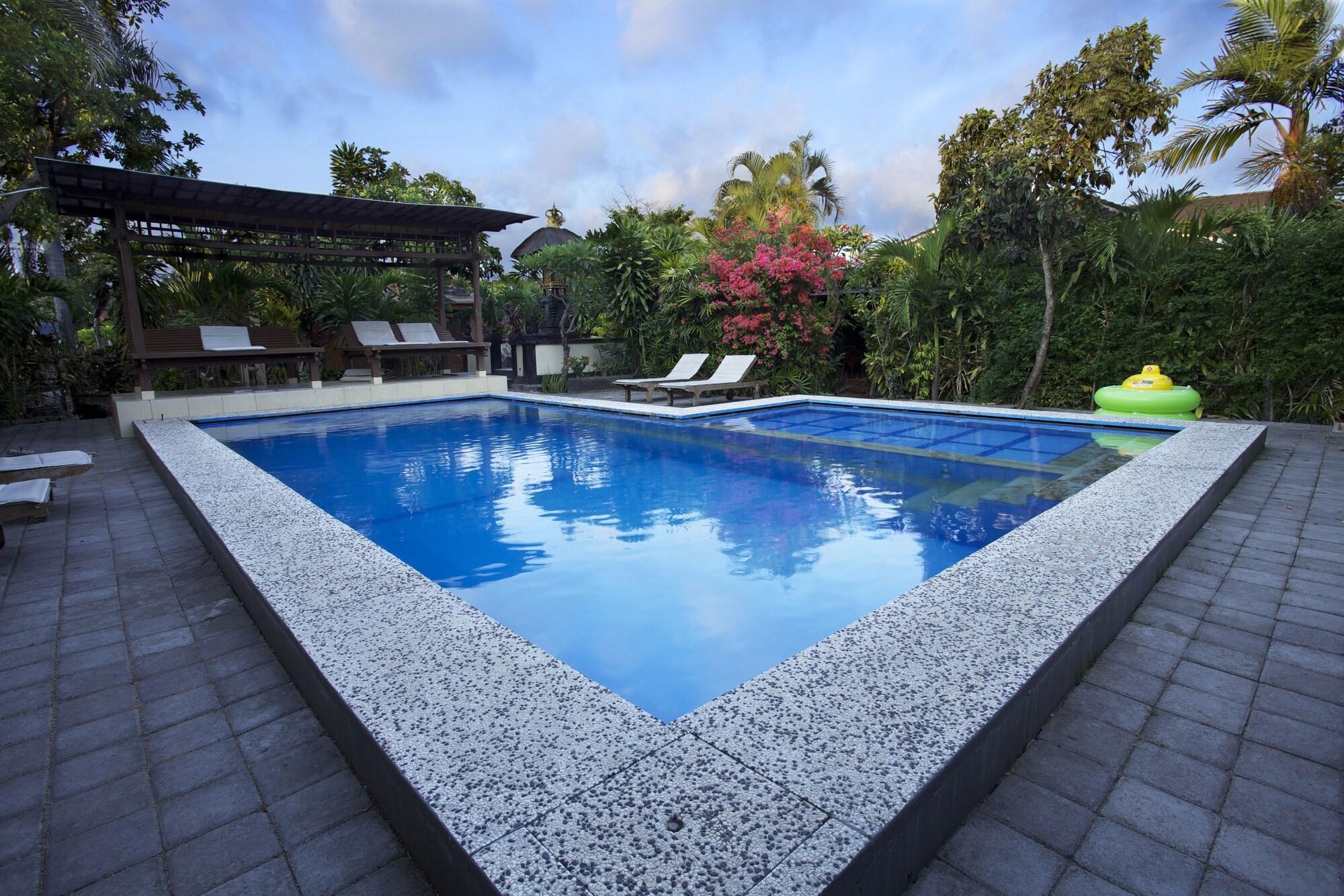 Ayu Lili Garden Hotel Kuta Кута Экстерьер фото