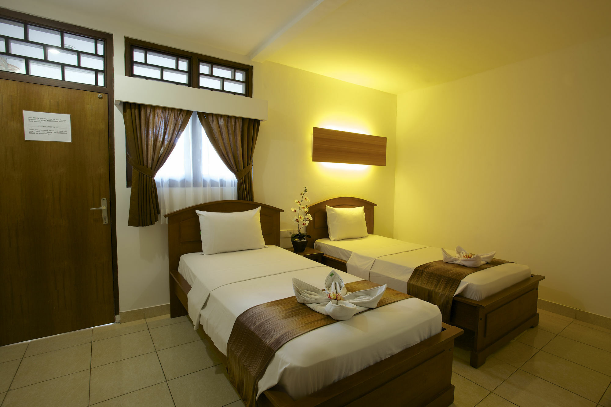 Ayu Lili Garden Hotel Kuta Кута Экстерьер фото