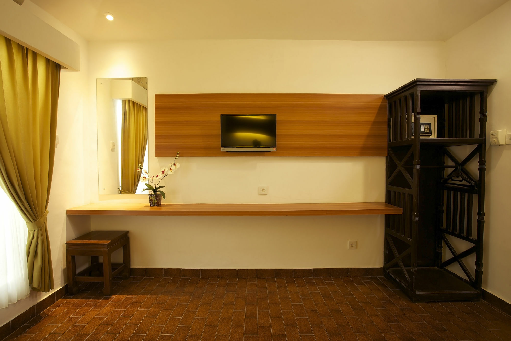 Ayu Lili Garden Hotel Kuta Кута Экстерьер фото